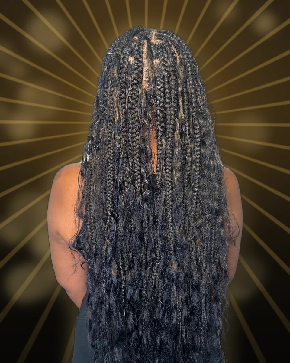 Large bohemian knotless braids by Modas Braids Bar